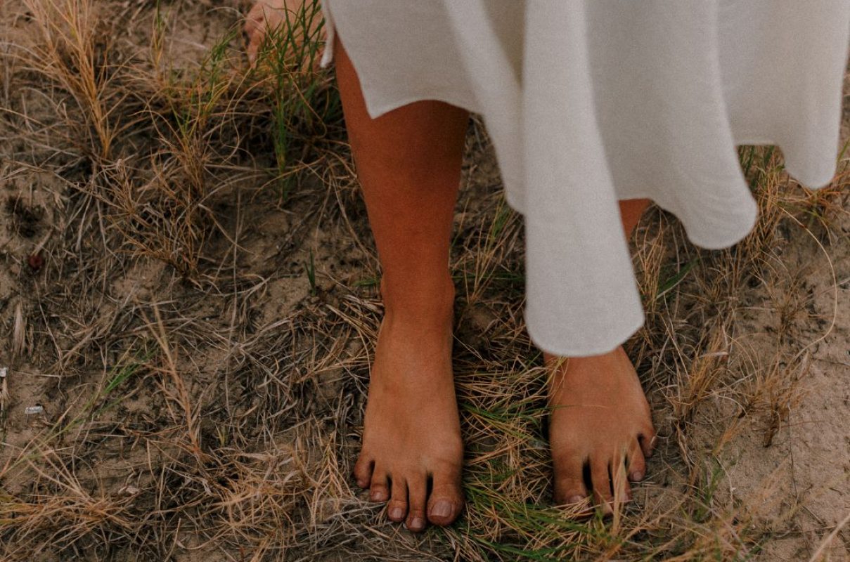 Guided Grounding Meditation to connect with the energy of the earth